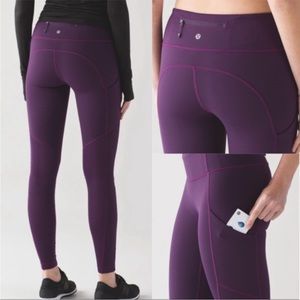 Lululemon Plum Dark Purple leggings side pockets Size 4